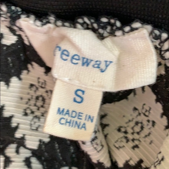 Freeway Printed Skirt - Picture 5 of 5